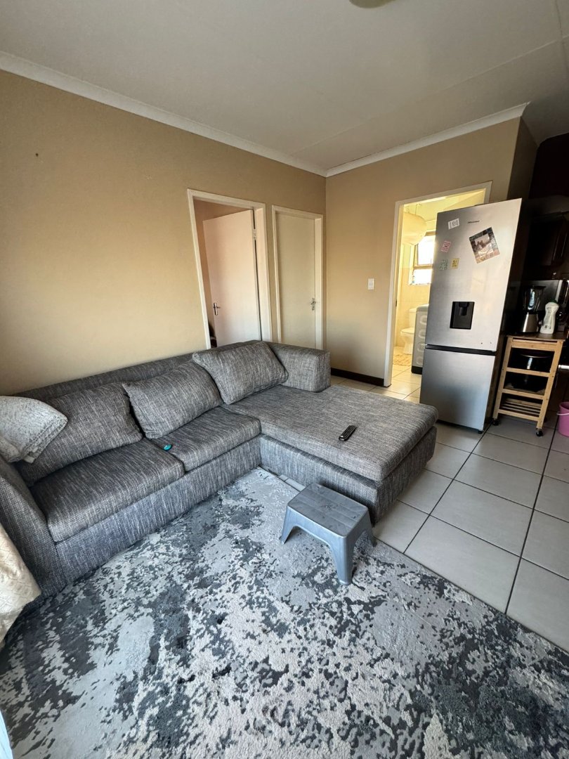 2 Bedroom Property for Sale in Lourierpark Free State